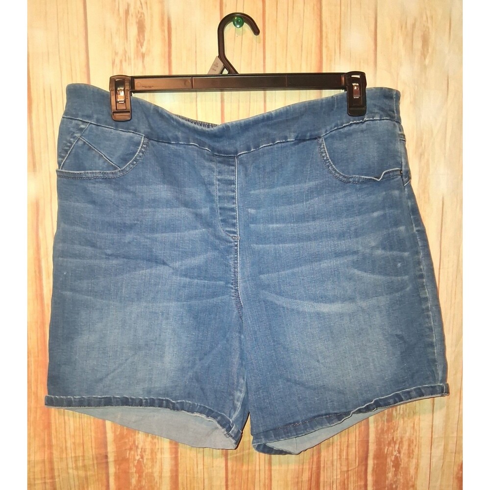 Liz Claiborne Medium Denim Pull-on Bermuda Shorts Sz 20